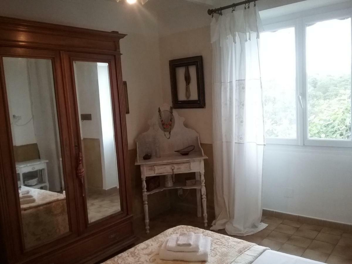 فندق Le Petit Fabre مونتاينا المظهر الخارجي الصورة